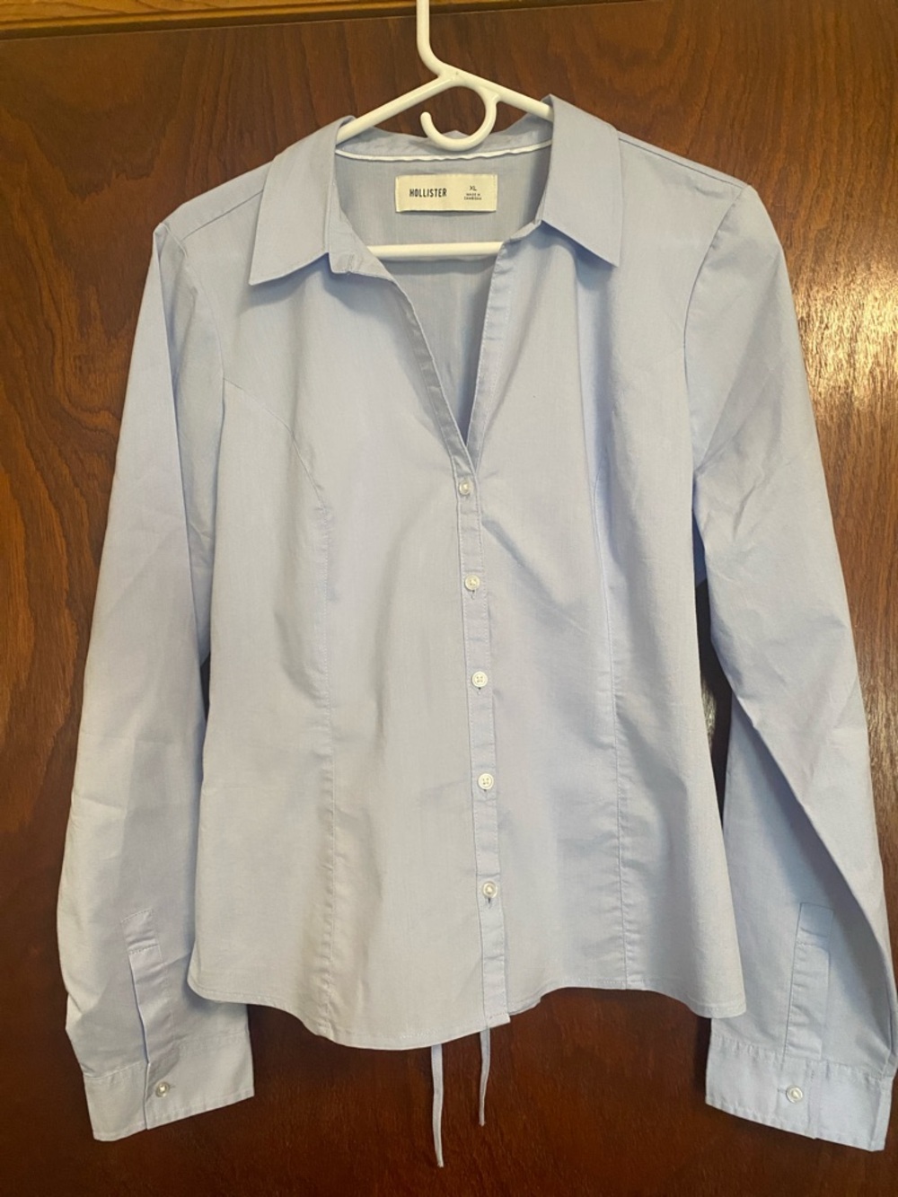 Hollister  women’s size XL top.